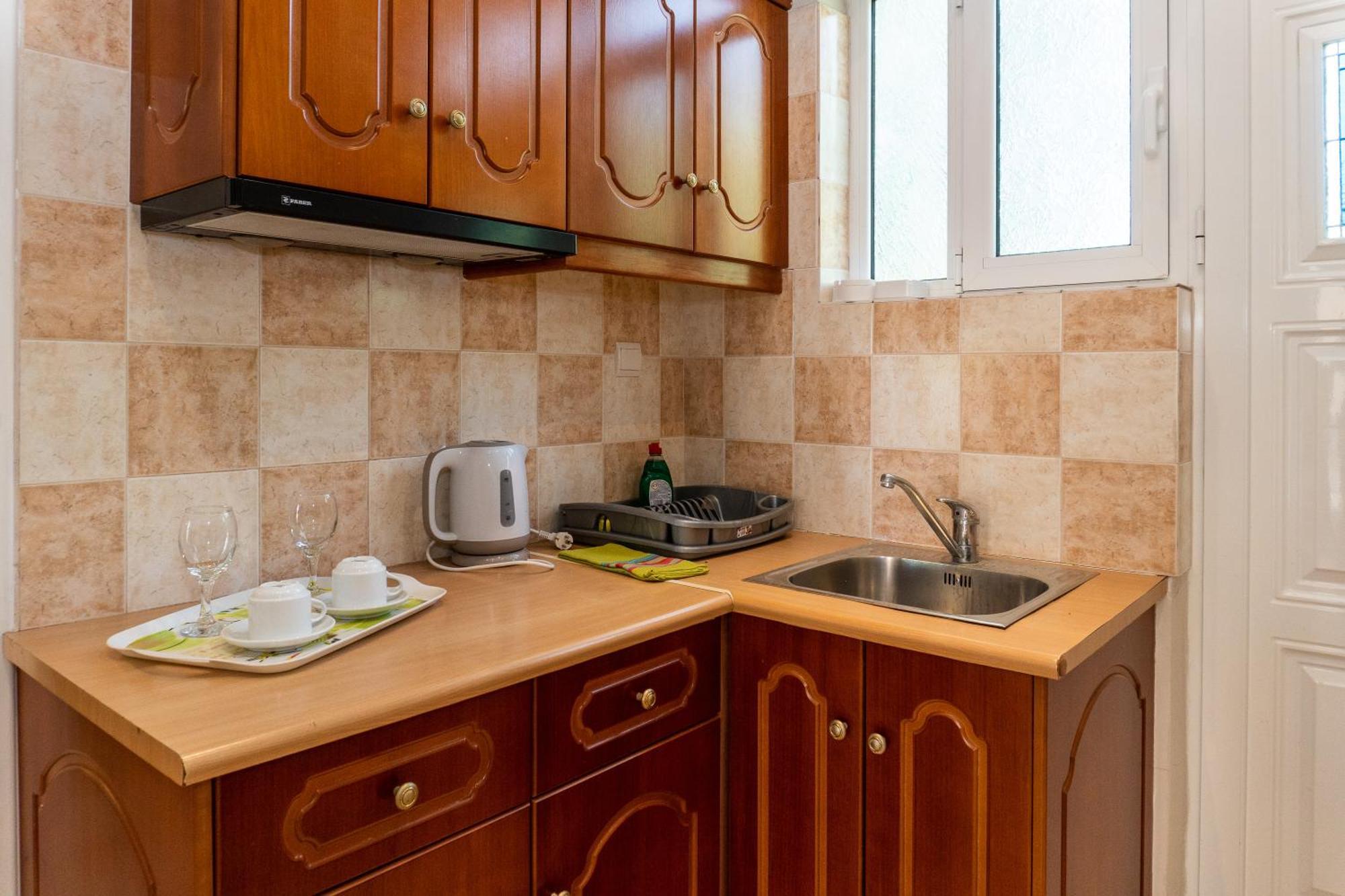 Mentikas Studios Лаганас Екстериор снимка